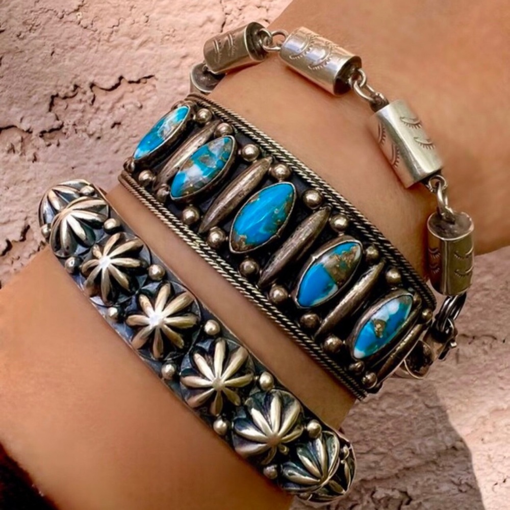 Turquoise and sterling silver bracelet